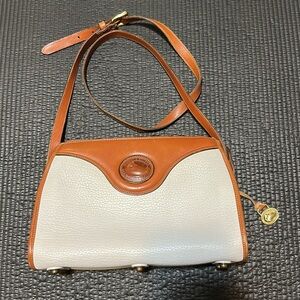 Vintage Dooney & Bourke Crossbody Pebble Leather bag